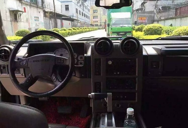 花20万买的车油耗8.8,悍马h220万