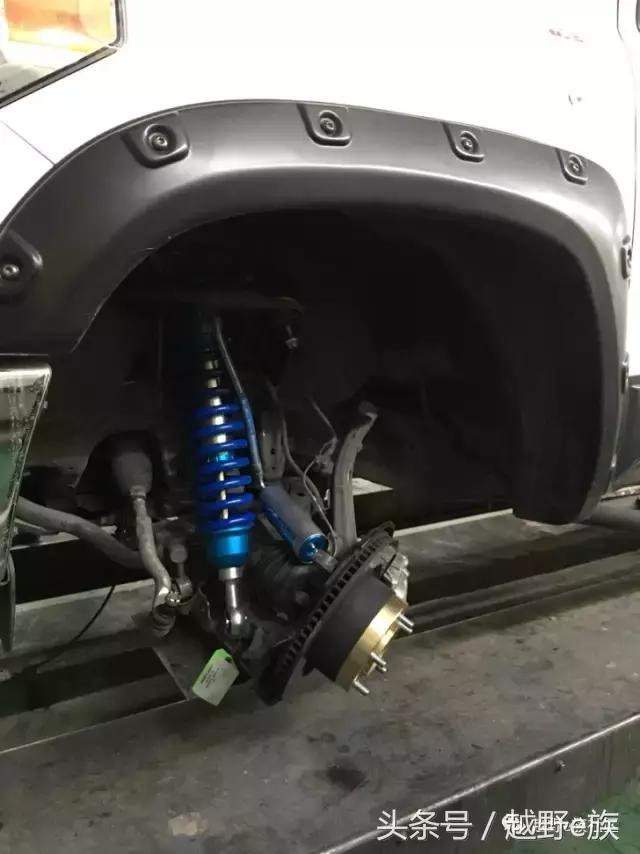 丰田坦途3.3t柴油版改装,丰田坦途trd全新款2022款改装