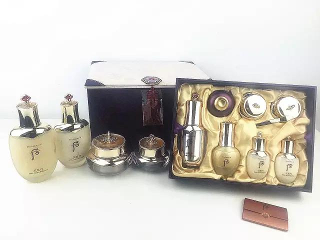 名牌韩国套装新款,韩国限定套装