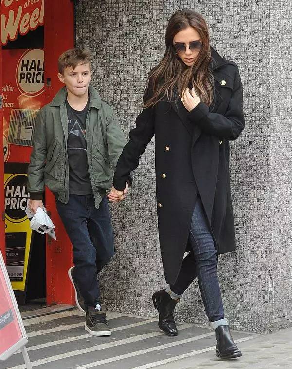 姑娘们，别让高跟鞋毁了你的双脚