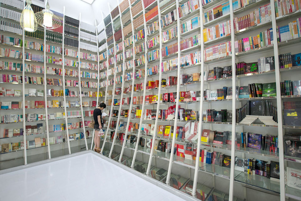 书到看时，包月只羡多不嫌少