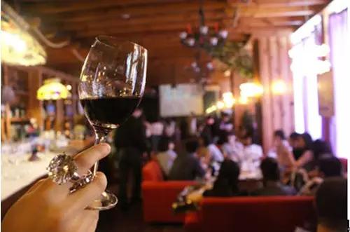 醉酒态势怎么快速解酒,喝啤酒醉酒后喝什么有助于解酒