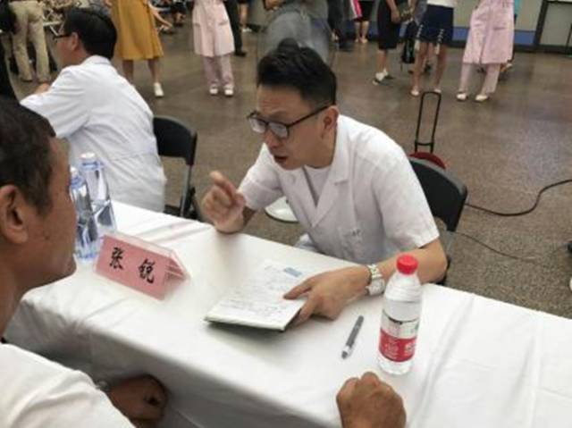 我院举办2020国际癫痫关爱日活动,徐医附院癫痫中心