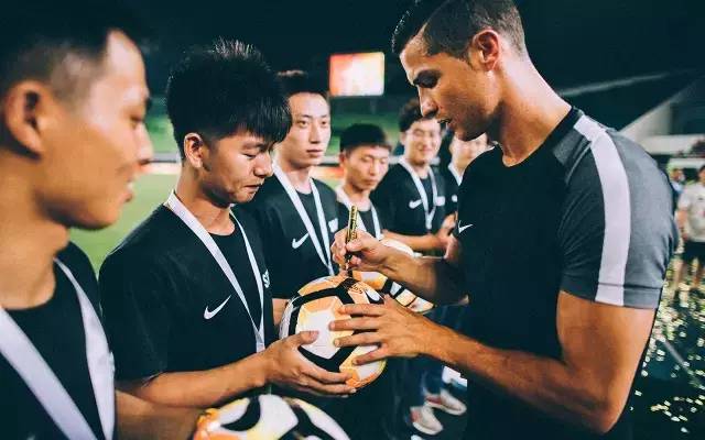 c罗中国行事件全过程,c罗中国行风波不断