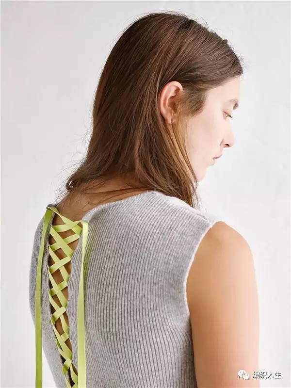 毛衣破洞风,毛衣今年最流行十款毛衣