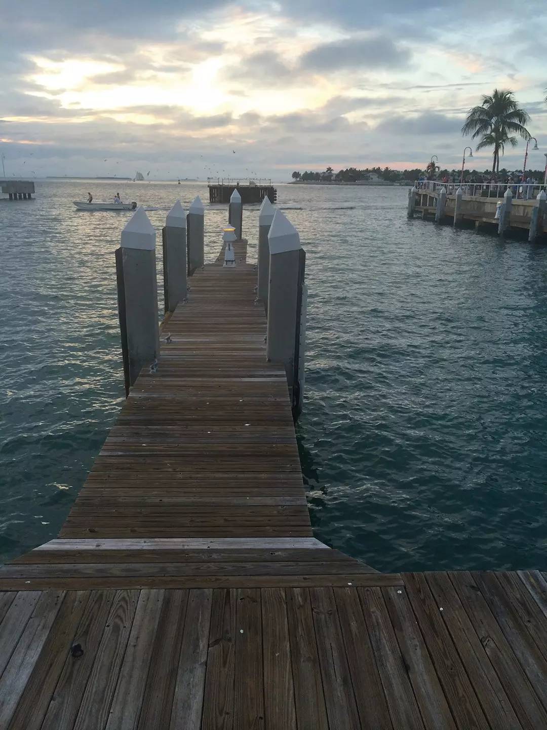 告别昔日朋友圈,告别过去的朋友圈