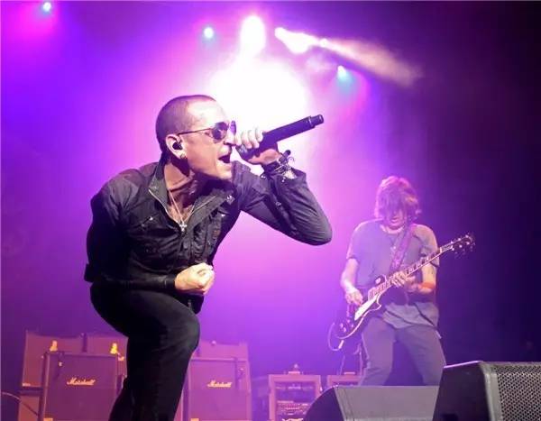 linkinpark主唱为什么自缢,林肯公园主唱去世前录像曝光