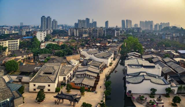 厉害了！给你一个住在“维多利亚港”的机会