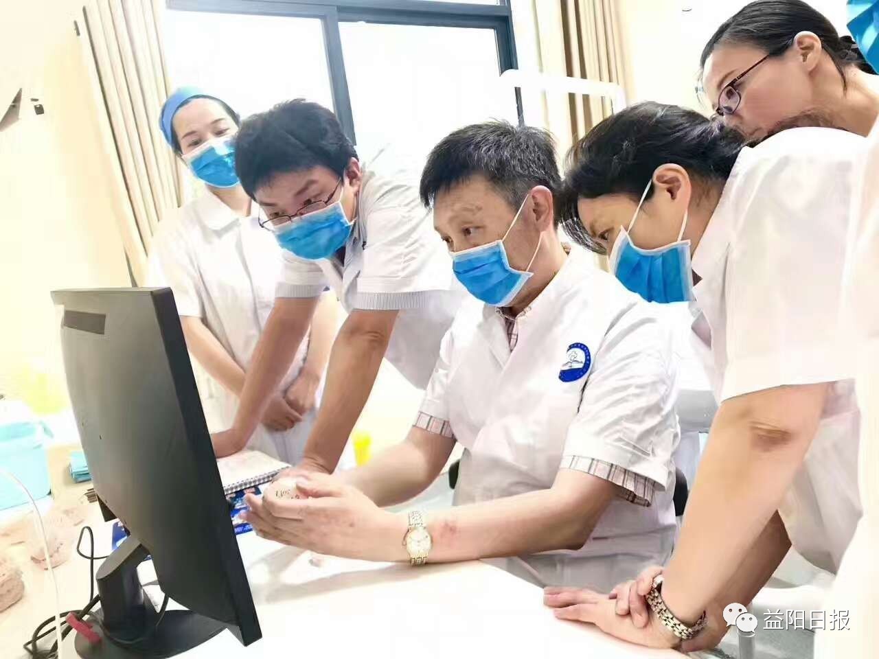 家门口享受尖端医疗服务,益阳医专口腔和益阳口腔医院