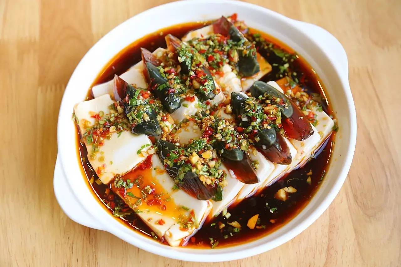 我敢保证，这是全汕头最好的“鸡店”！不按摩不看片，只叫①号鸡！