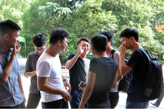 感恩母校筑梦远航毕业典礼活动,首届毕业典礼感恩母校