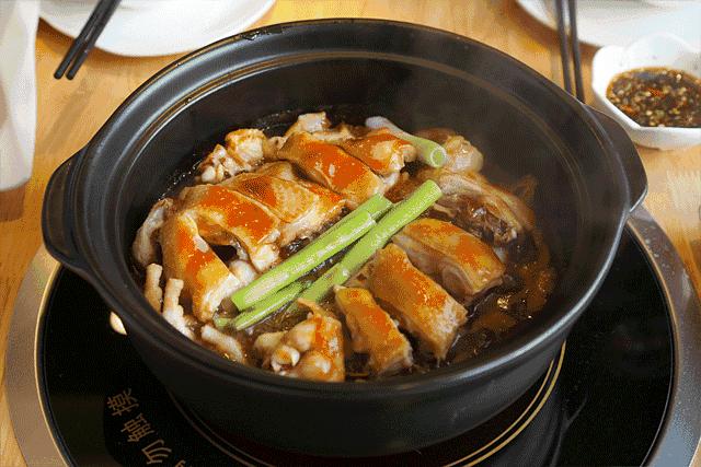 我敢保证，这是全汕头最好的“鸡店”！不按摩不看片，只叫①号鸡！