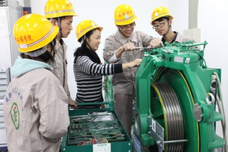 成都纺织高等专科学校升格为本科,成都纺织高等专科学校