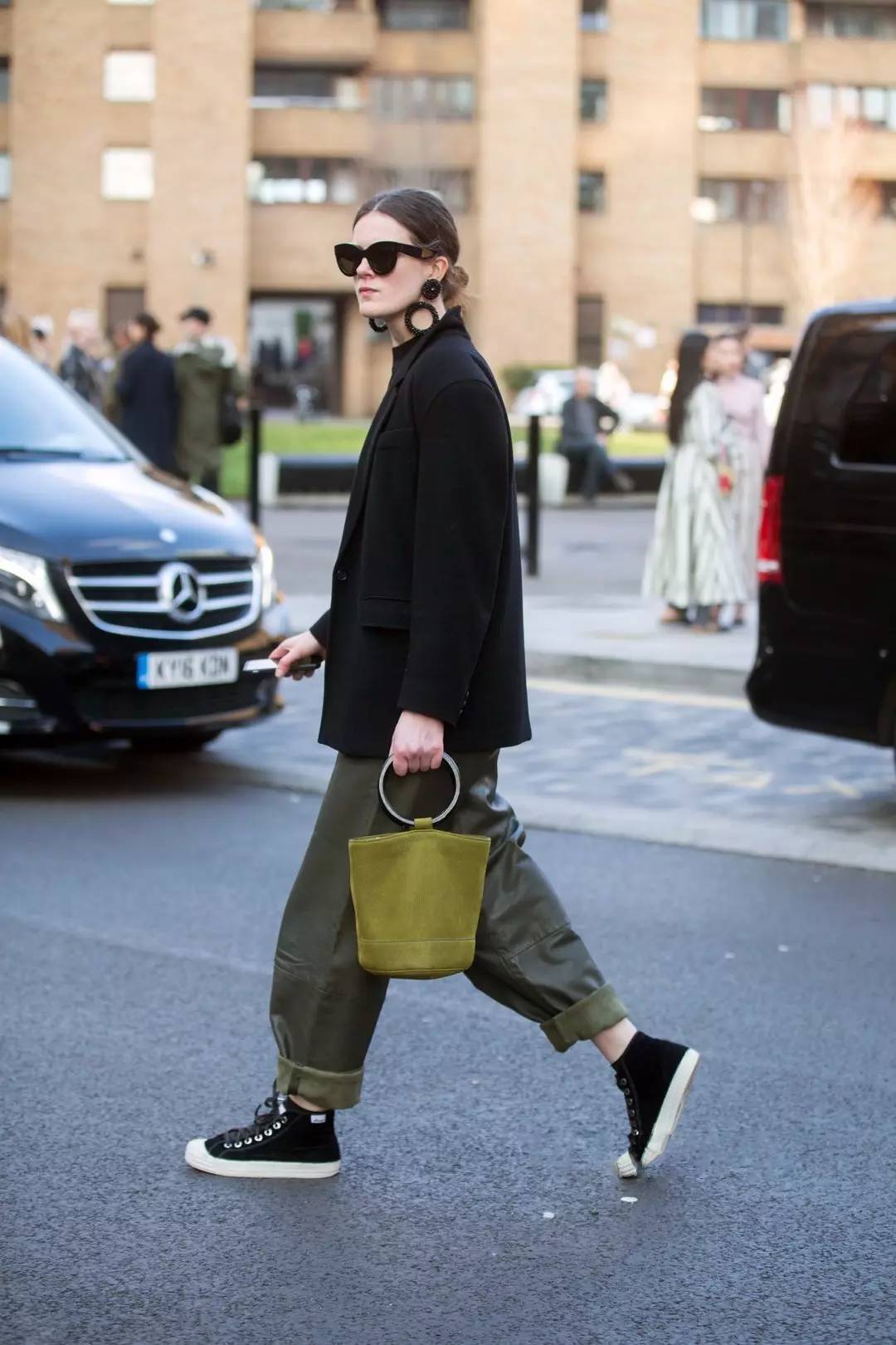 杨幂背过的包包,杨幂最近背过的包包