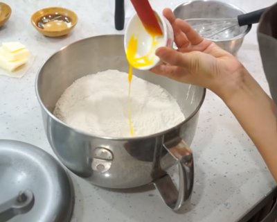 面包卷这样做非常好吃香酥软糯,如何做出松软不开裂的面包卷