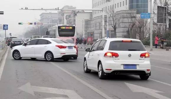 被电子眼抓拍多久要处理,电子眼抓拍的可以申请复议吗