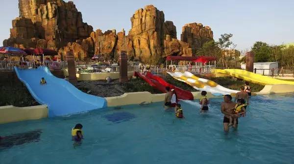 十大热门水上乐园,国内公认十大最好玩的水上乐园