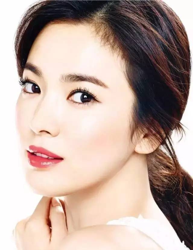 宋慧乔韩智恩 (宋慧乔韩智恩照片)