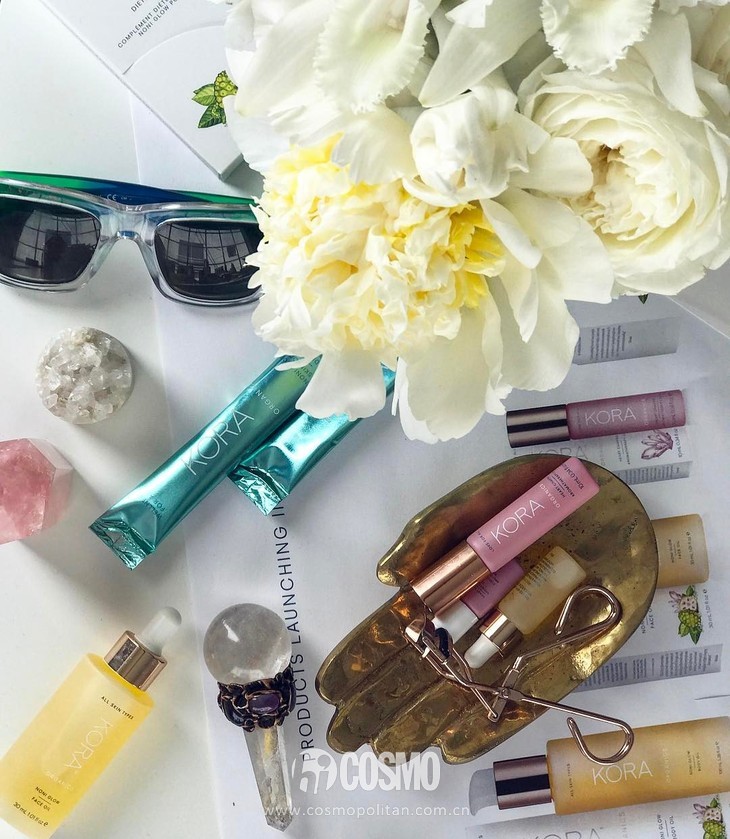 美人计｜我不管，给我买可儿的口服美容品喝到脸发光