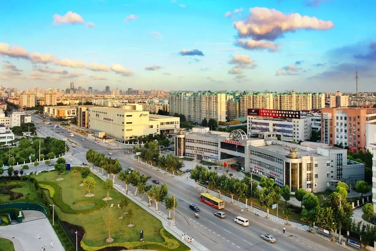 这条路越来越美,这条路18弯