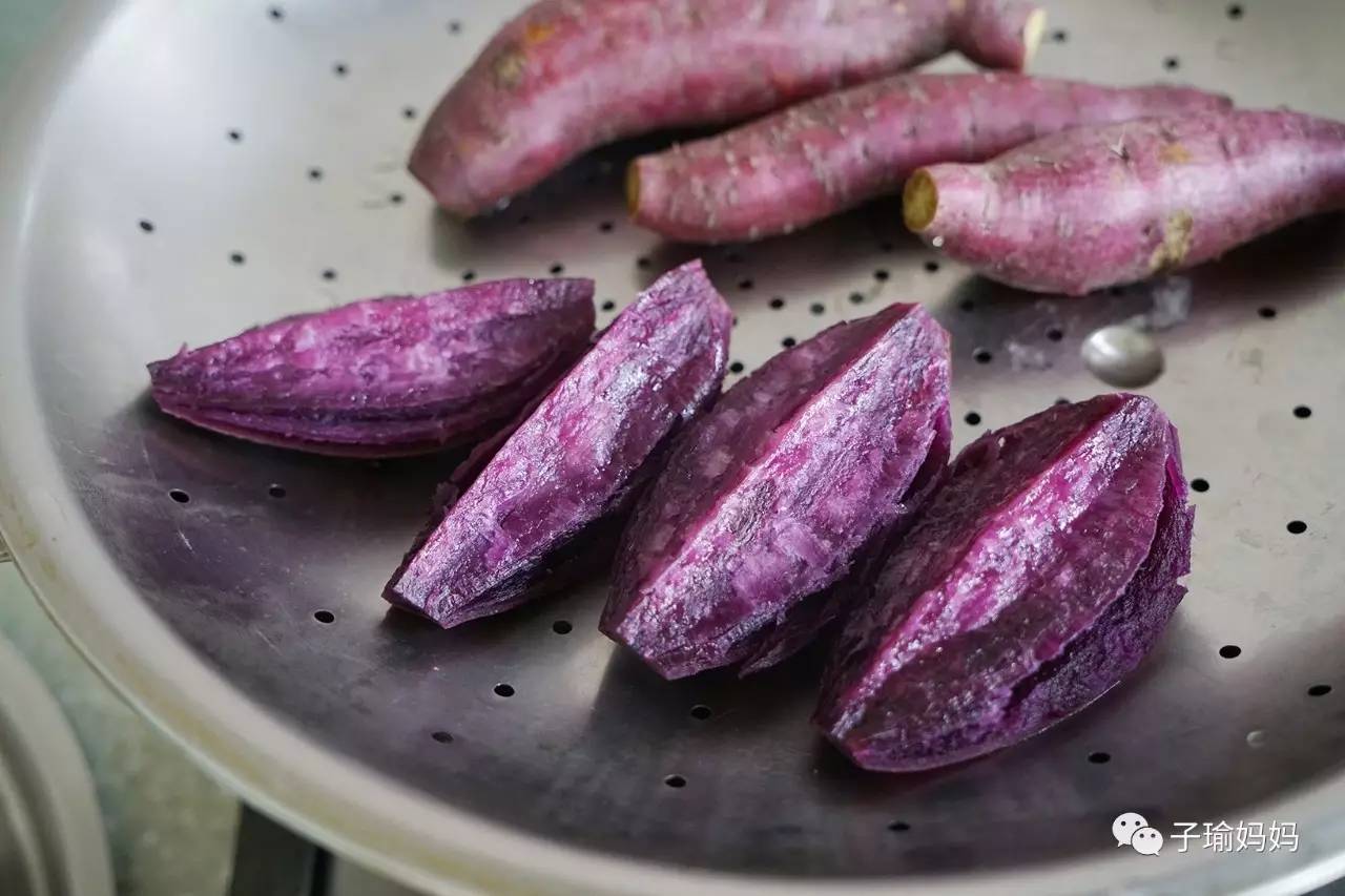 七月宝宝南瓜米糊辅食制作,宝宝辅食南瓜紫薯小米米糊