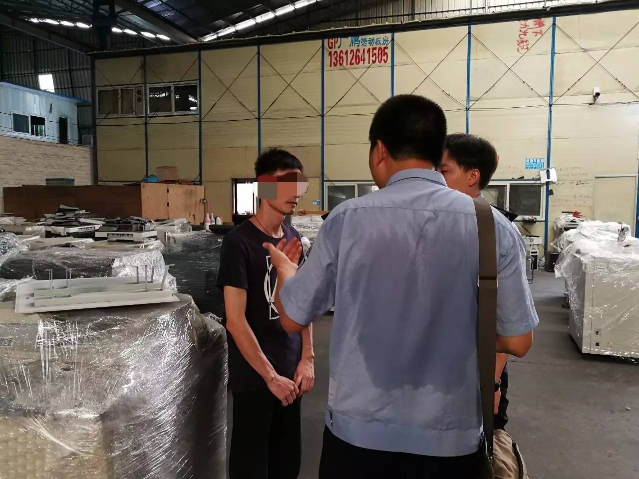 上海海关打掉走私团伙,打击二手走私复印机