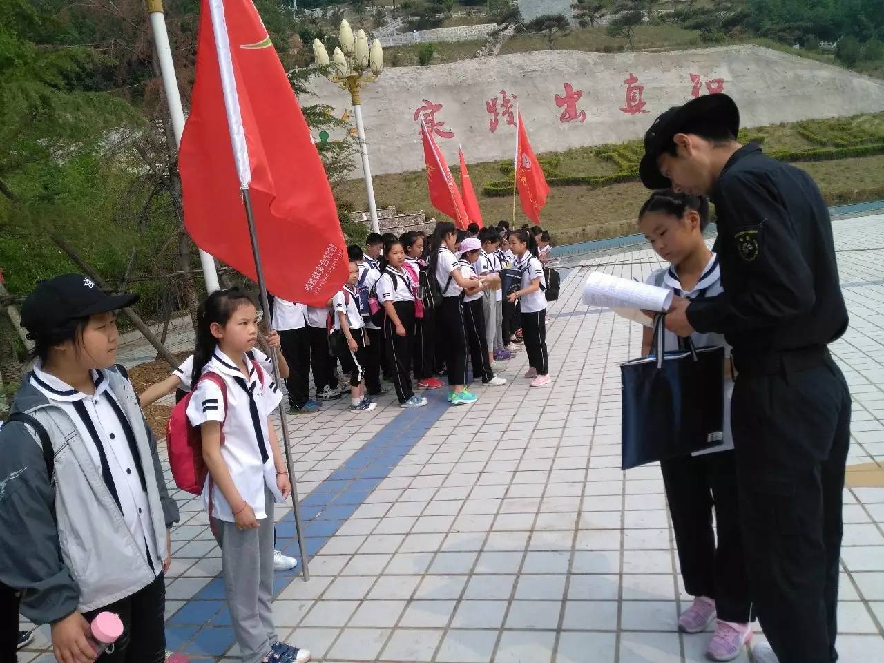 快乐童年放飞梦想诗歌,快乐校园梦想起航