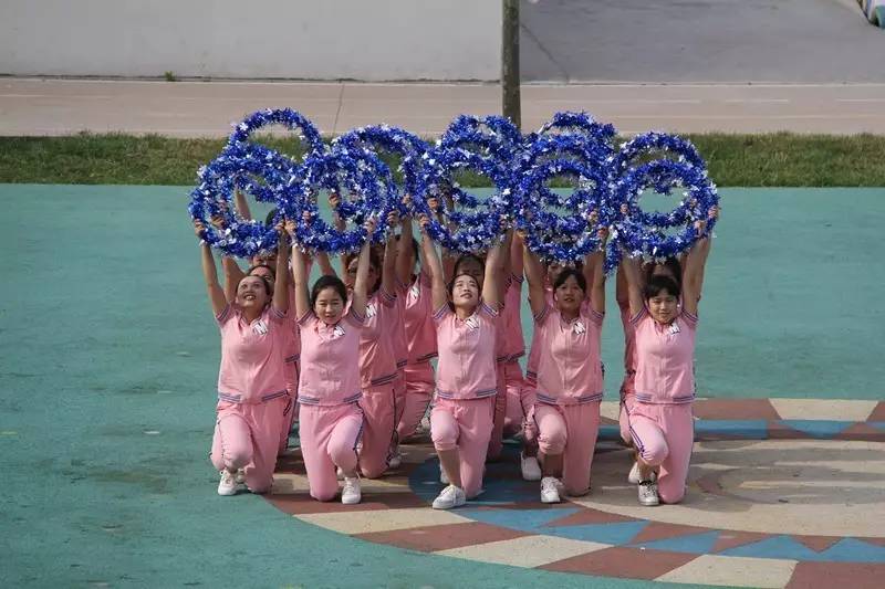 快乐童年放飞梦想诗歌,快乐校园梦想起航