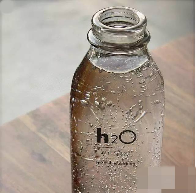 一块的矿泉水和两块矿泉水区别,1块的矿泉水和2块的有什么区别