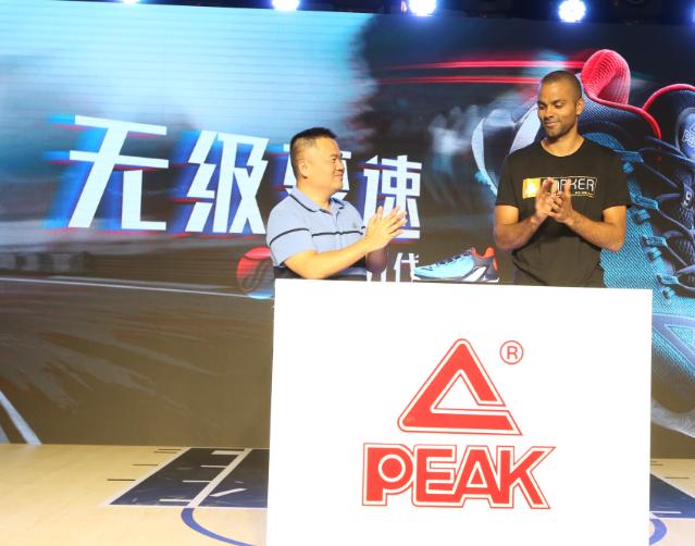 京城狂飙！帕克五代震撼来袭神器在脚看法国跑车驰骋纵横