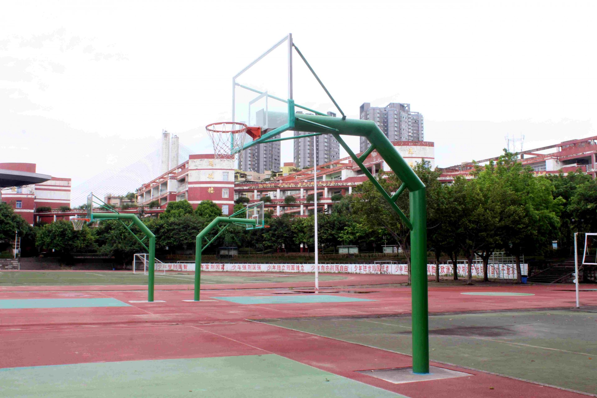 新宜宾三中,谢谢你三个字的歌词