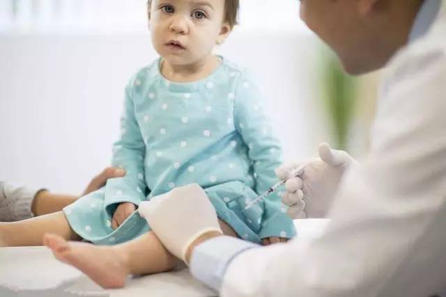 宝宝疫苗接种不良如何处理,宝宝疫苗接种晚了怎么办