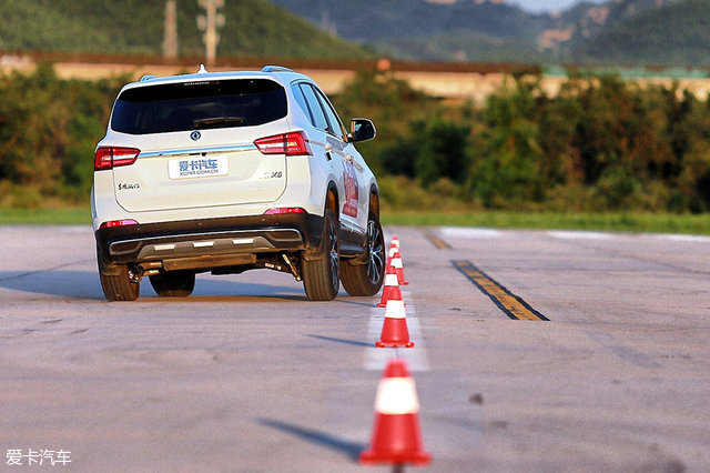 全新景逸x5越野试驾,景逸x5暴力测试
