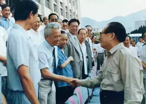 一年级新生了解新学校报到,迎新特辑大学生活从入门到精通