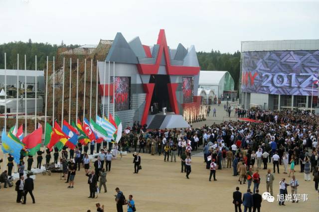 罗旭带你走进俄罗斯最酷炫军品展销会