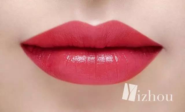 化妆新手入门买什么化妆品,初学者化妆一整套平价