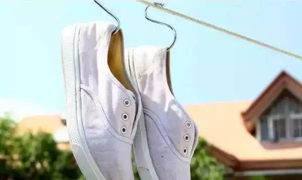 小白鞋的清洁妙招如何清洗小白鞋,小白鞋怎样清洗