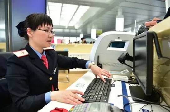 假期余额不够返程交通安全请关注,暑期余额不够请做好开学准备