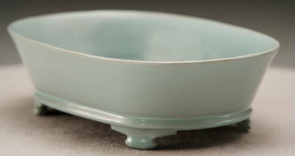 世界三件顶级汝瓷,汝瓷是唯一一个向天取色的瓷器