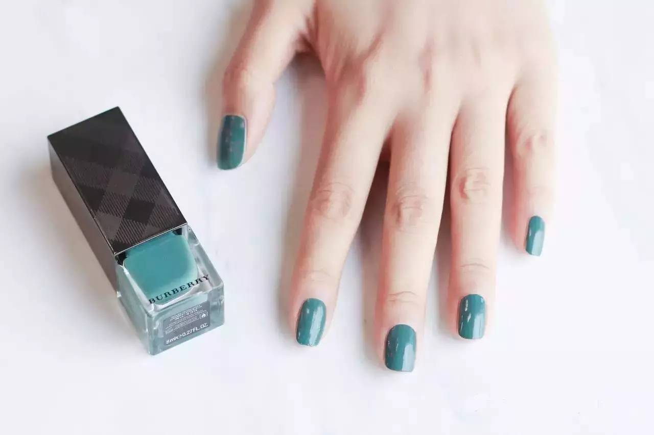 50女性适合的指甲油颜色有哪些,指甲油有哪些色号