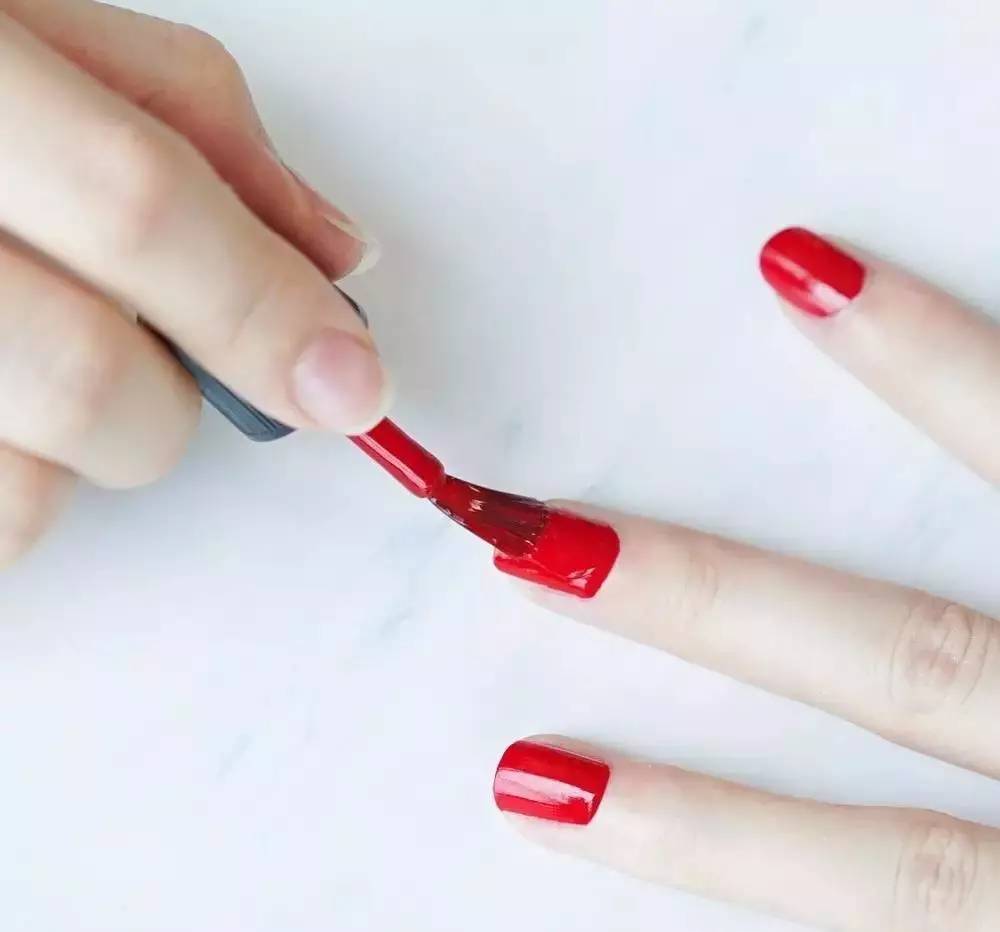 50女性适合的指甲油颜色有哪些,指甲油有哪些色号