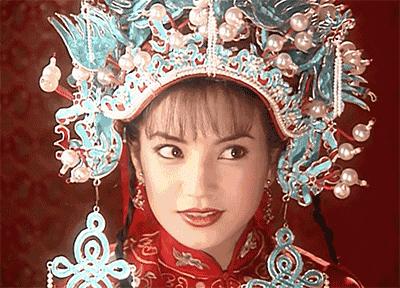 她做了一款不会花妆的眼膜，连陆毅、杜海涛都在用