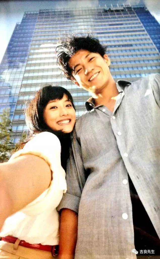 挖鼻孔的男人长相,挖鼻孔的男人