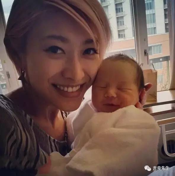 挖鼻孔的男人长相,挖鼻孔的男人