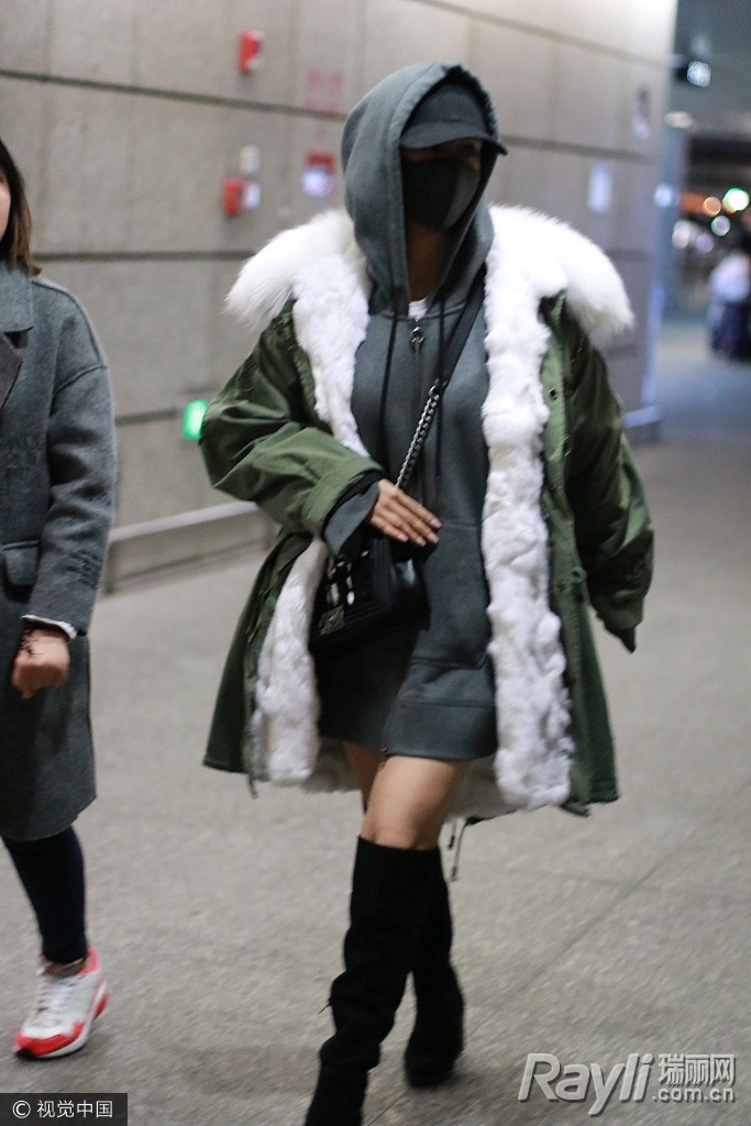 躲镜头的女星,躲镜头迪丽热巴