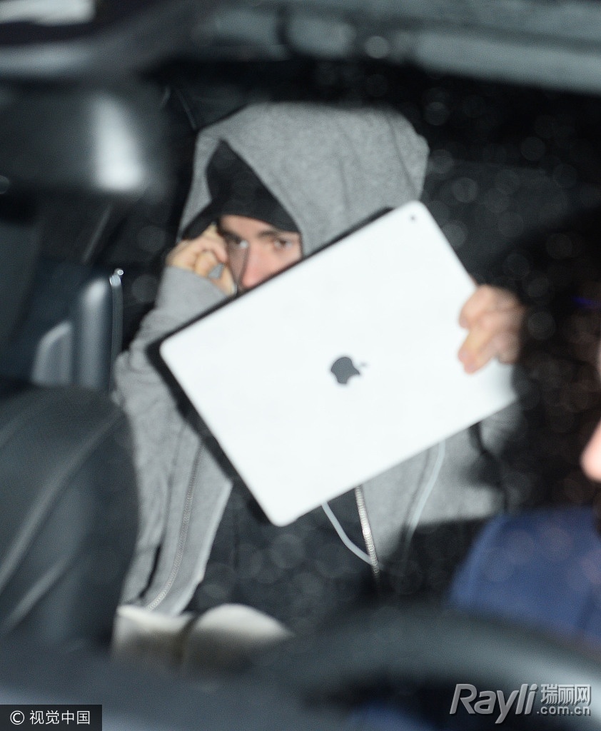 躲镜头的女星,躲镜头迪丽热巴