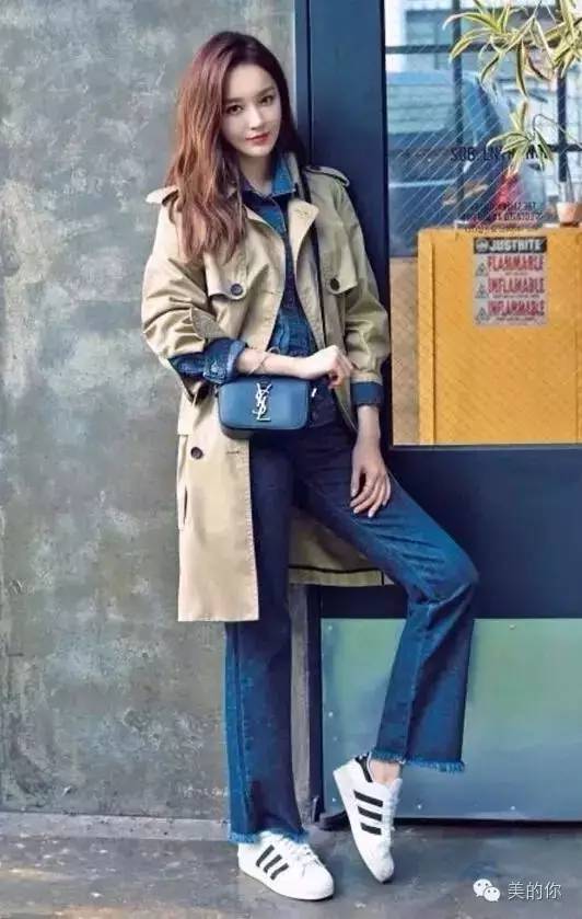 休闲九分裤搭配运动鞋好看吗,直筒九分裤怎么搭配运动鞋