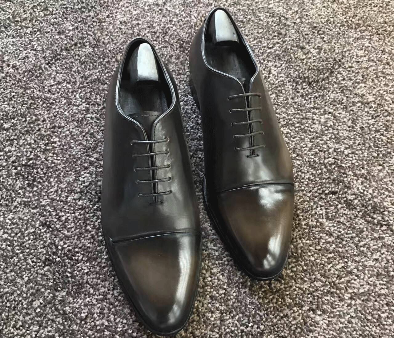 真皮皮鞋如何清洗保养,100多元的皮鞋怎么保养