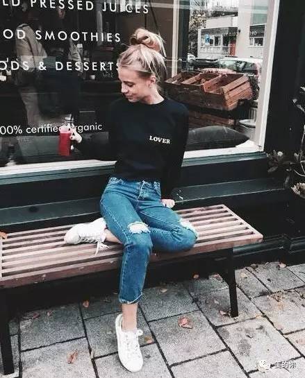 休闲九分裤搭配运动鞋好看吗,直筒九分裤怎么搭配运动鞋