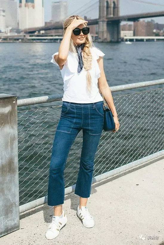 休闲九分裤搭配运动鞋好看吗,直筒九分裤怎么搭配运动鞋